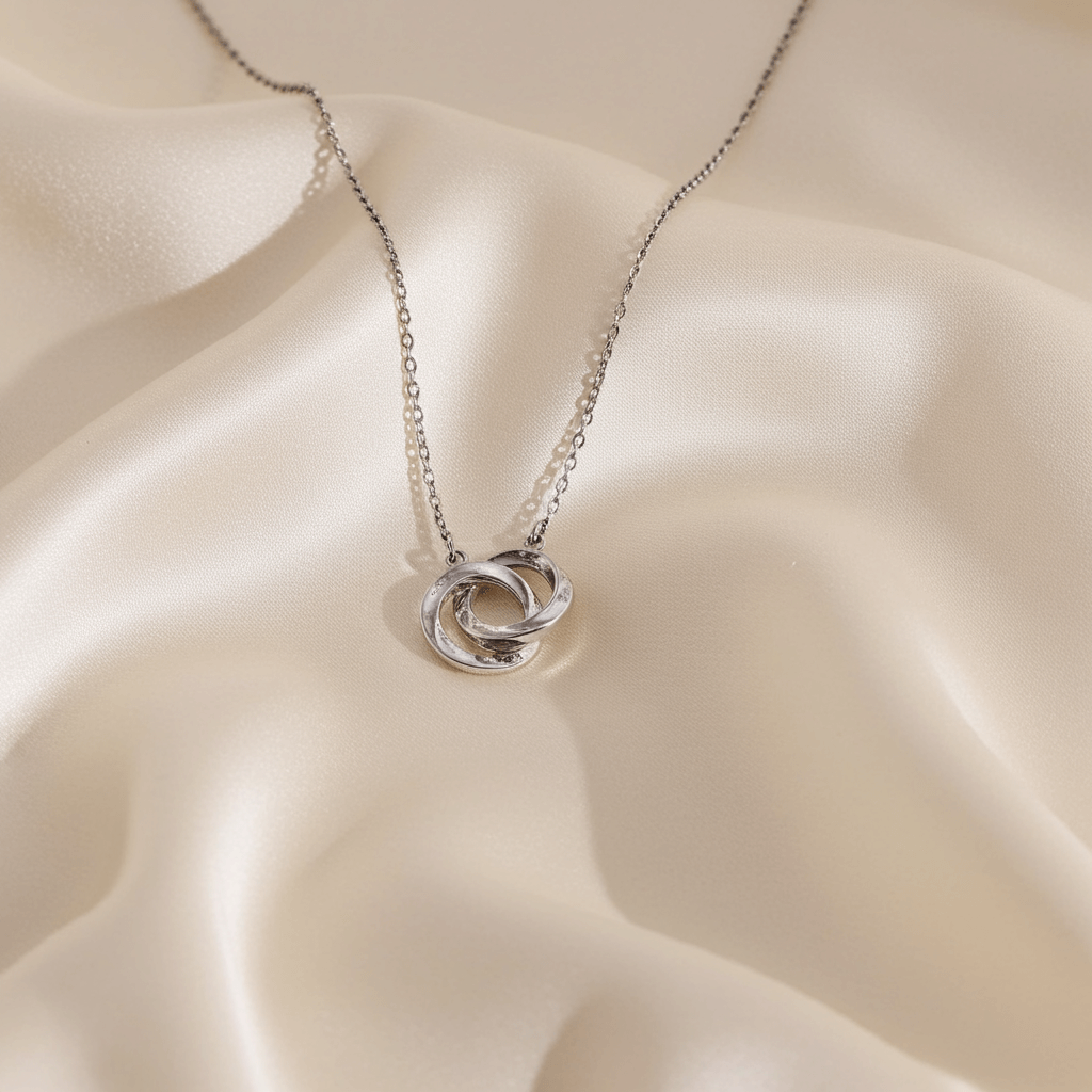 Dear Mum Infinite Embrace Necklace - Love Without End