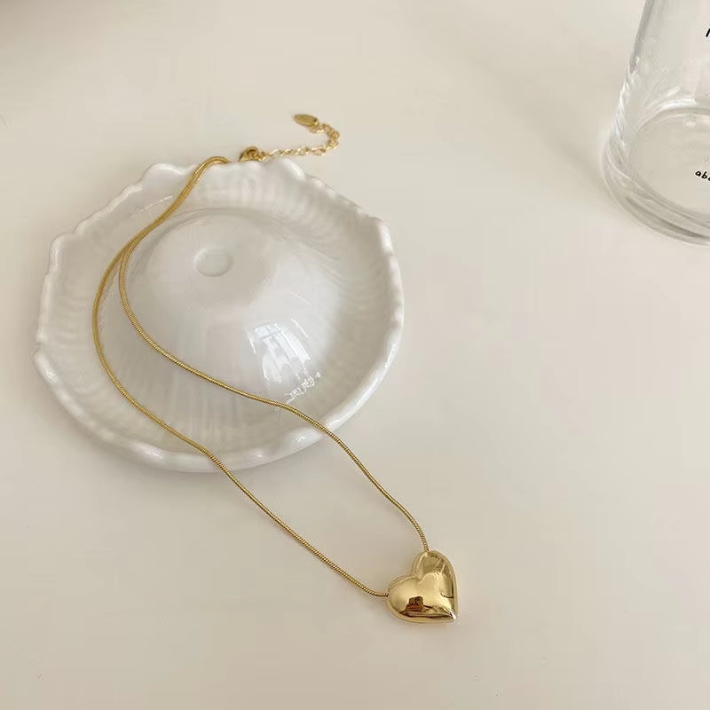 To My Dear Girlfriend Close to My Heart Necklace - You Have My Heart