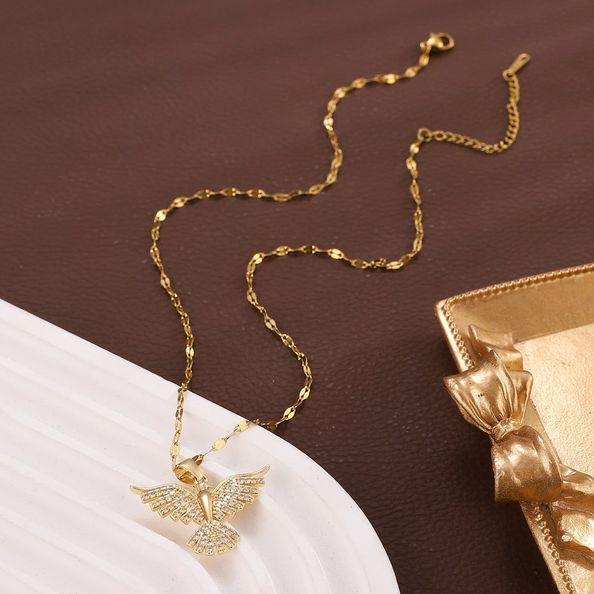 To My Wife Wings of Strength Necklace - Strong and Graceful