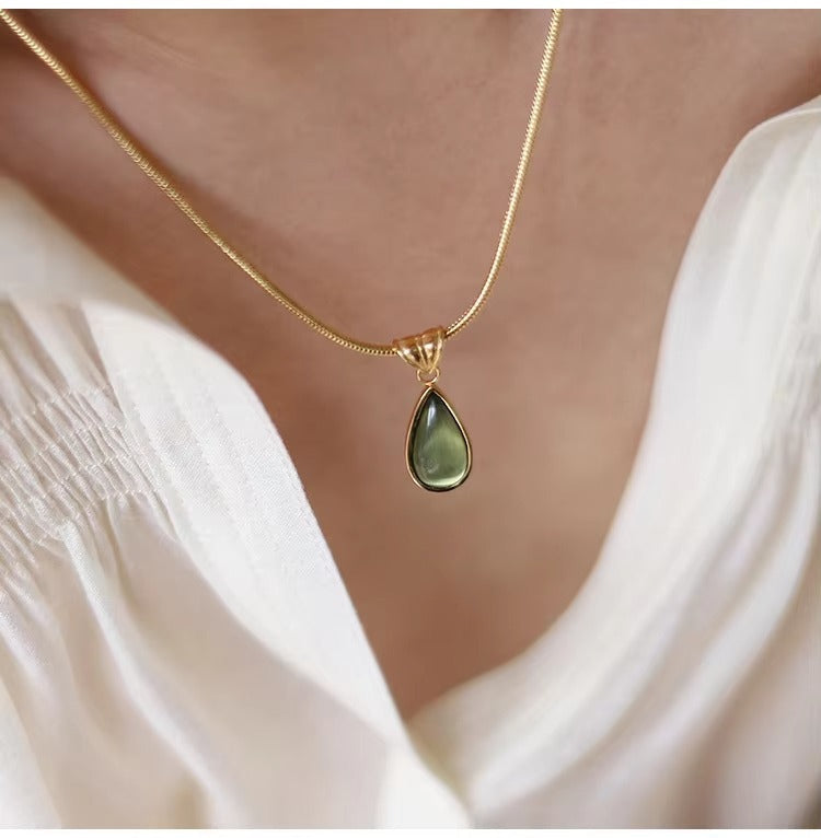 Whispering Willow Necklace – A Mother’s Quiet Love