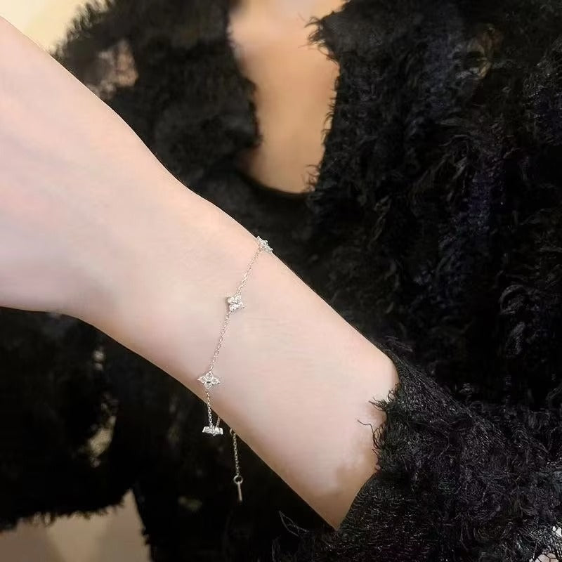 Golden Whisper Bracelet – Mum, My Strength in Every Whisper